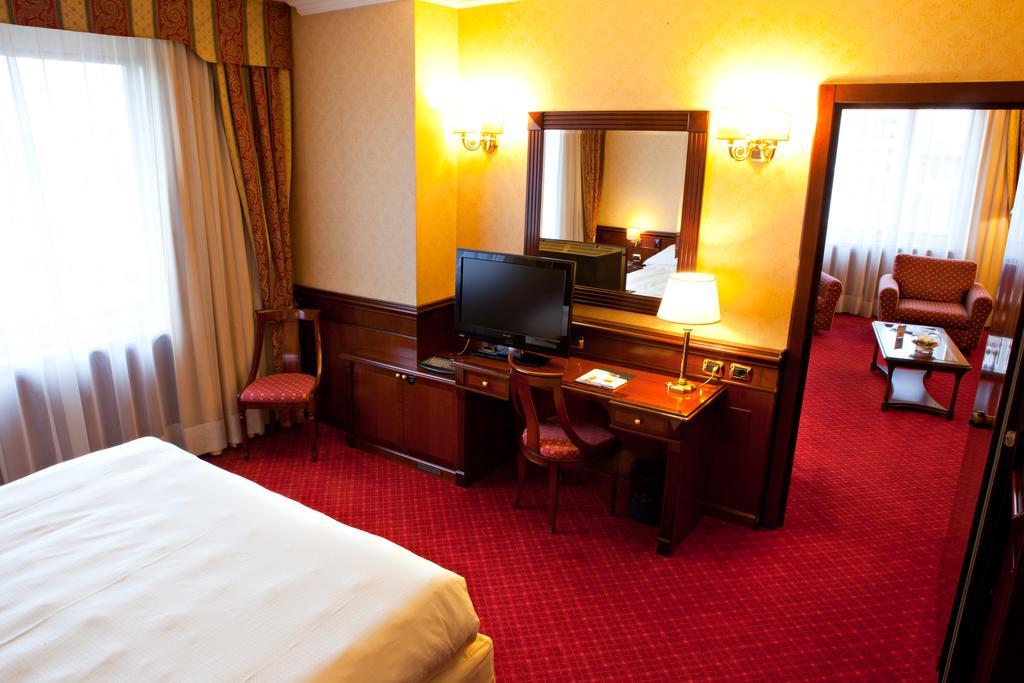 Atahotel Executive Milánó Szoba fotó