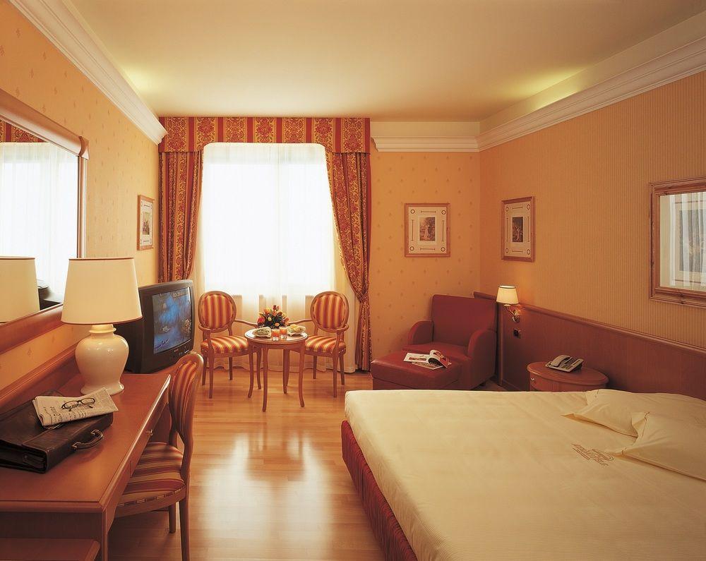 Atahotel Executive Milánó Szoba fotó